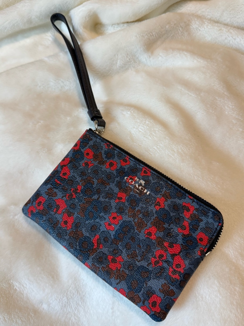 NWT Coach Blue & Red Floral Zip Wristlet